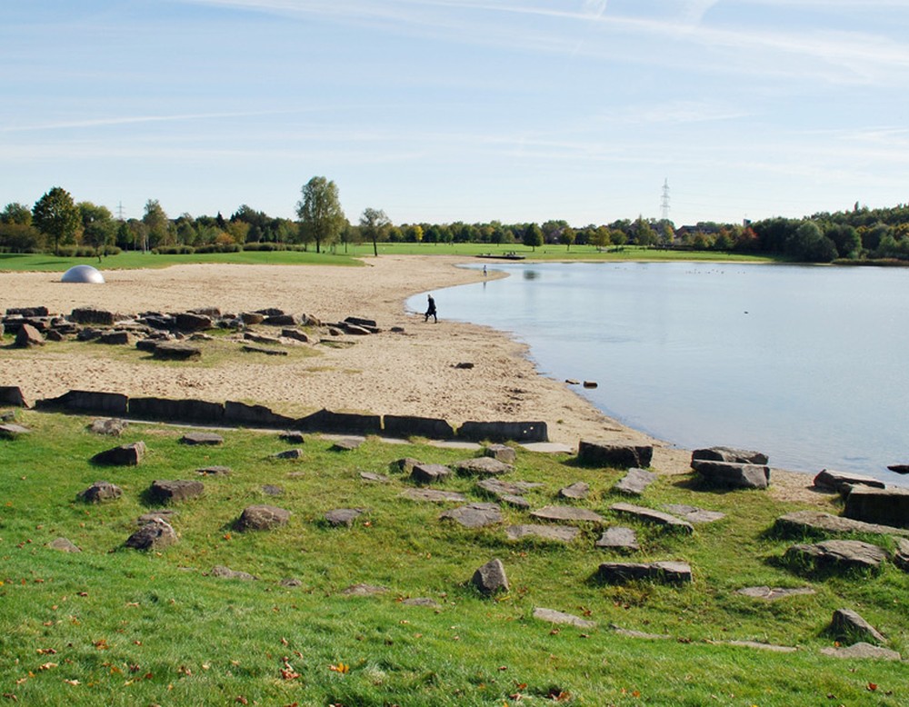 Der Sandstrand des Seeparks Lünen am Horstmarer See.